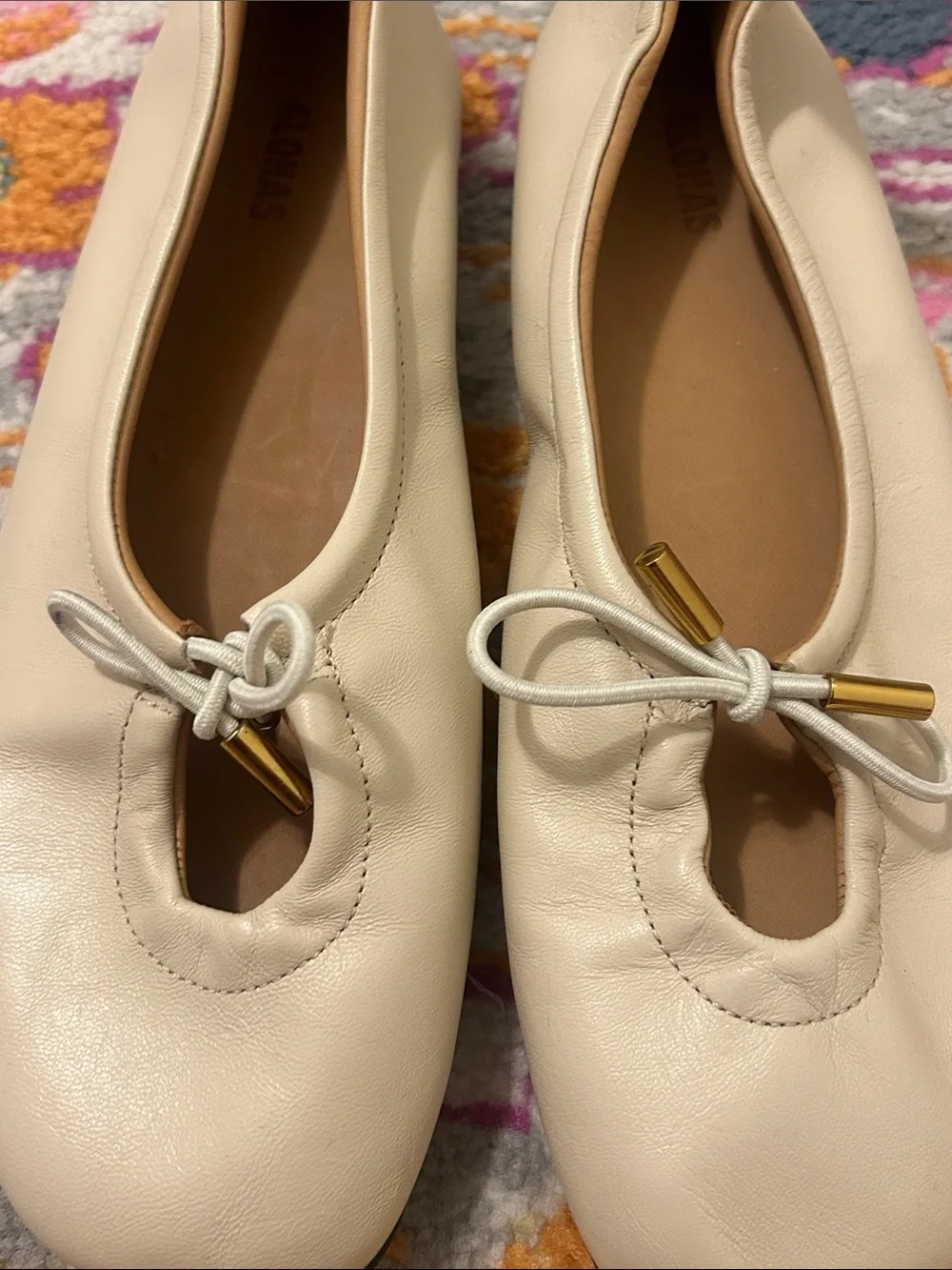 ALOHAS Rosalind Cream Leather Ballet Flats With Tie Bow Size 38, US 7-7.5